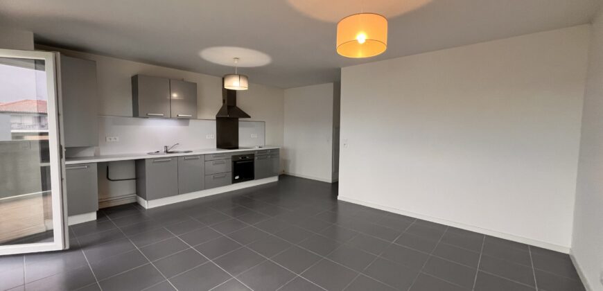 Saint Martin de Seignanx- Centre Ville- Exclu- T3 de 62 m² avec Terrasse de 13 m² – Vue Dégagée