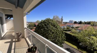Biarritz- Location Meublée à l&rsquo;Année – T2 avec Terrasse et Parking